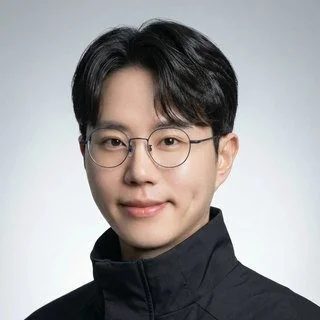 제작자 에반의 실제 프로필 사진